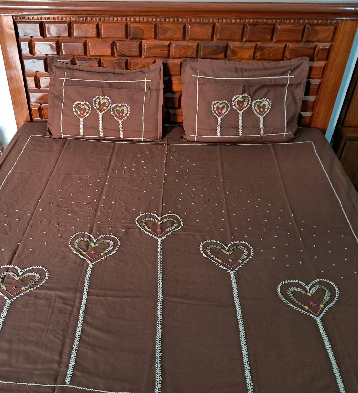 Heart design handmade bedsheet