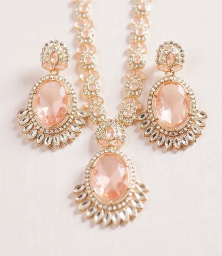 Elegant Light Pink Crystal Necklace Set with Matching Earrings - Perfect for Special Occasions